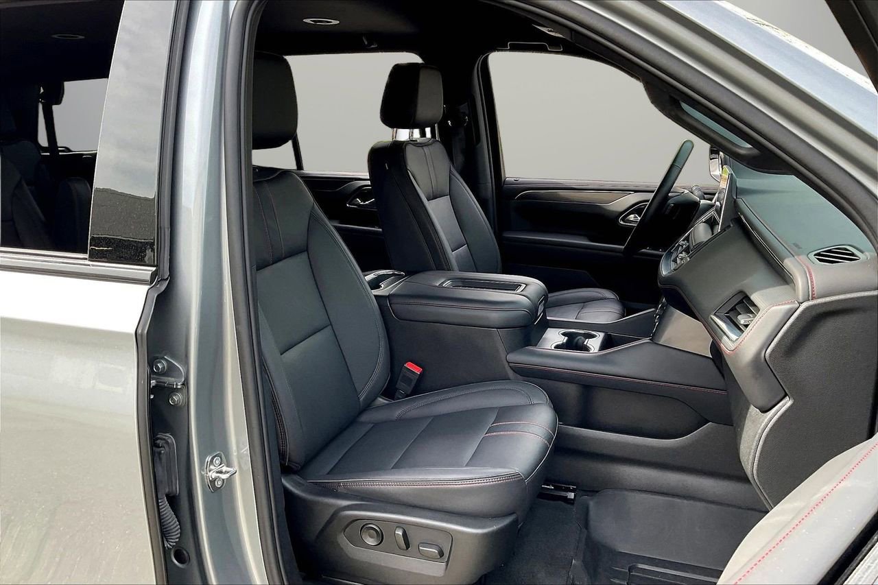 Used 2023 Chevrolet Tahoe RST w/ RST Performance Edition AWD/4WD image 24