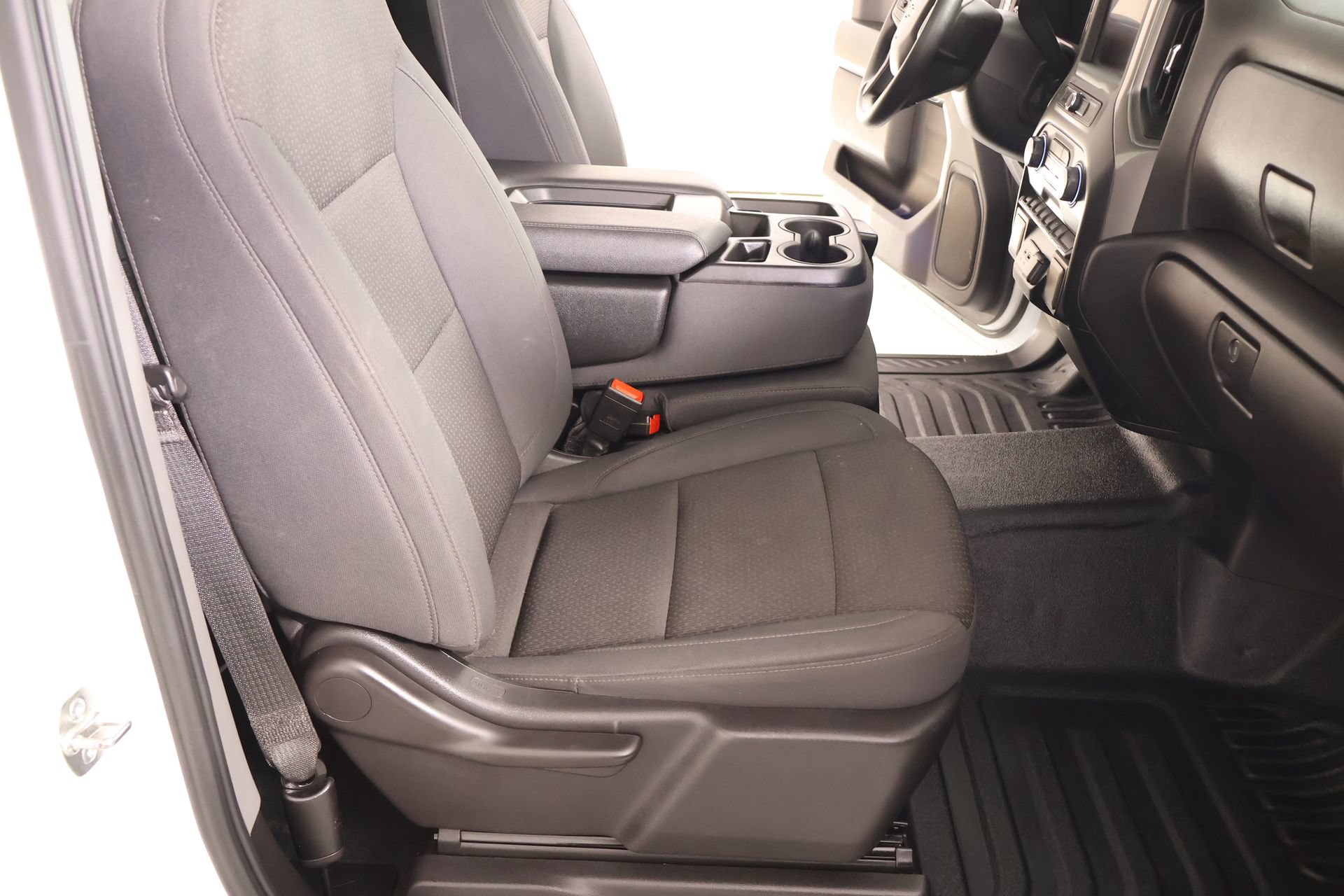 Used 2025 Chevrolet Silverado 1500 W/T RWD image 10