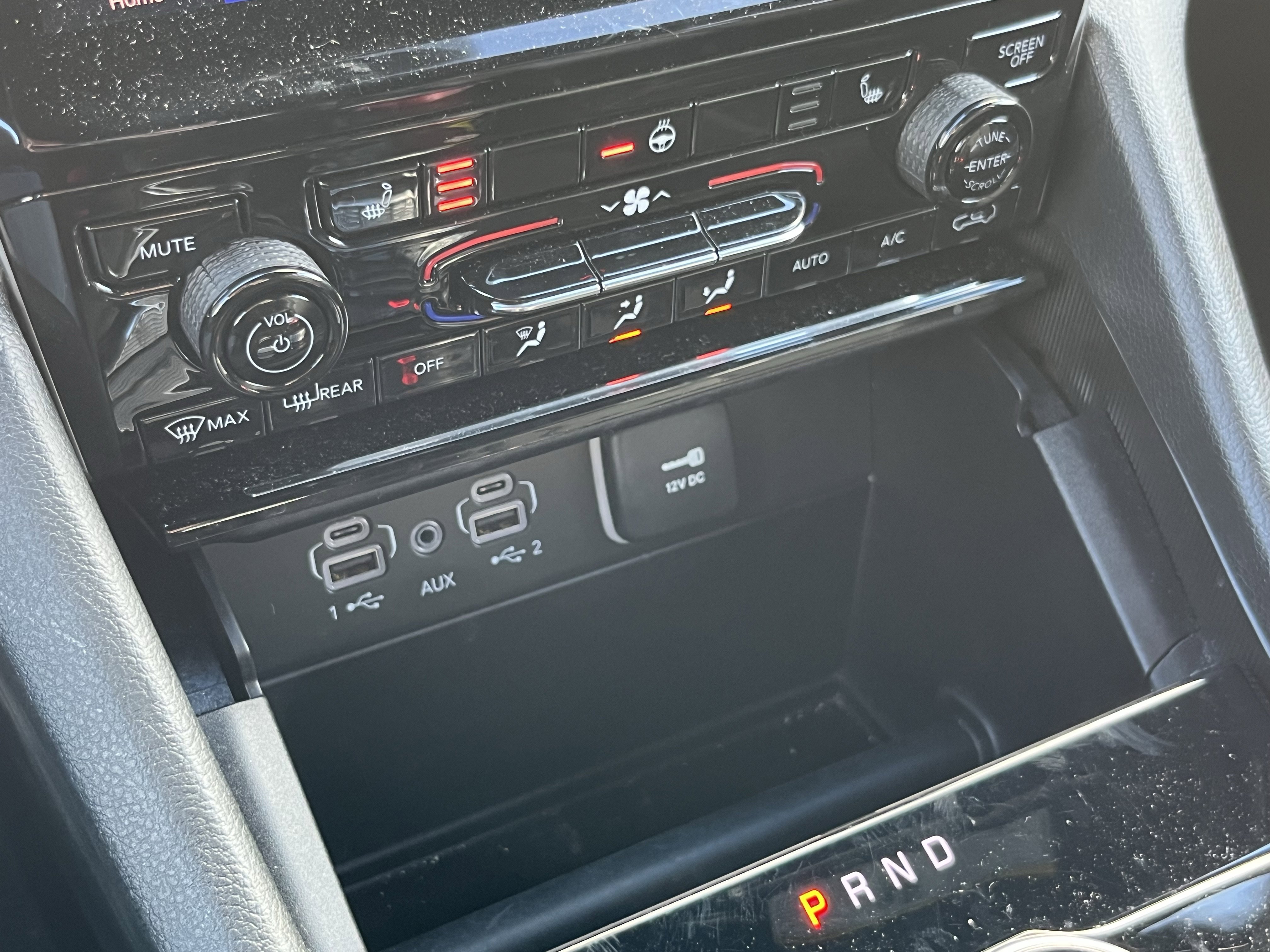 Used 2025 Jeep Grand Cherokee Limited image 23