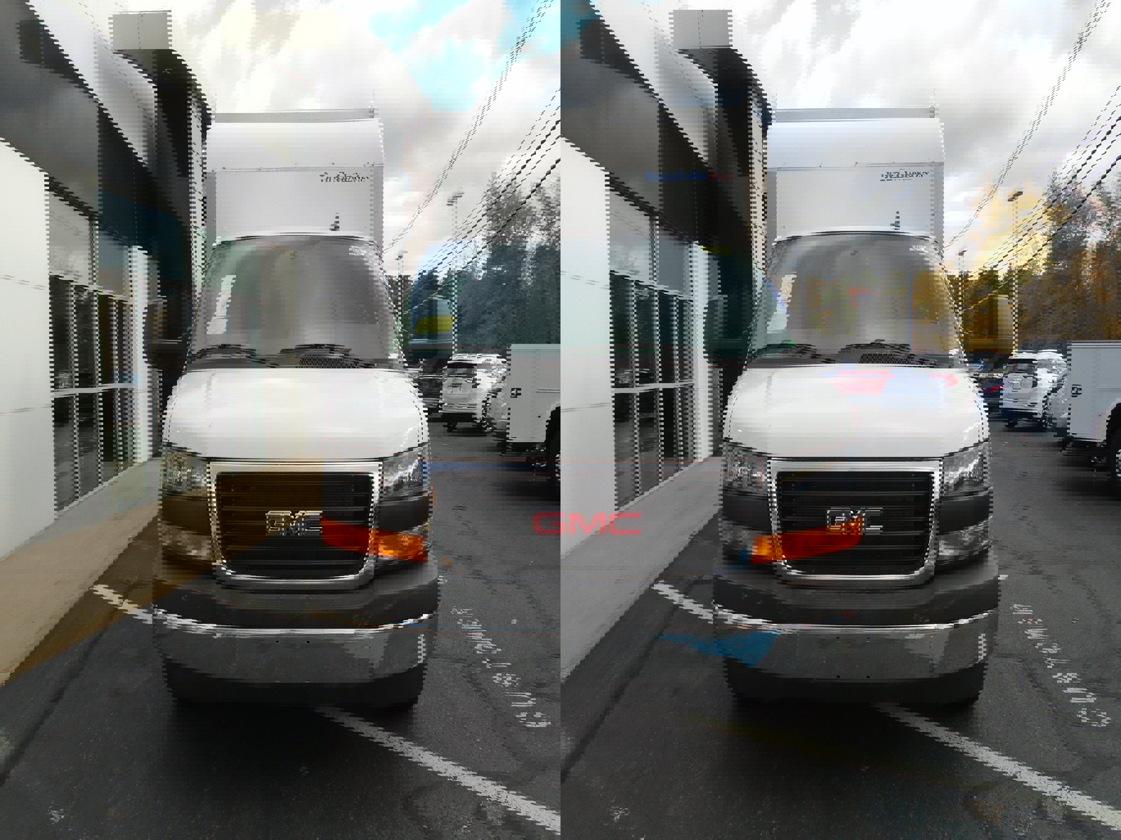 New 2025 GMC Savana 3500 w/ Power Convenience Package