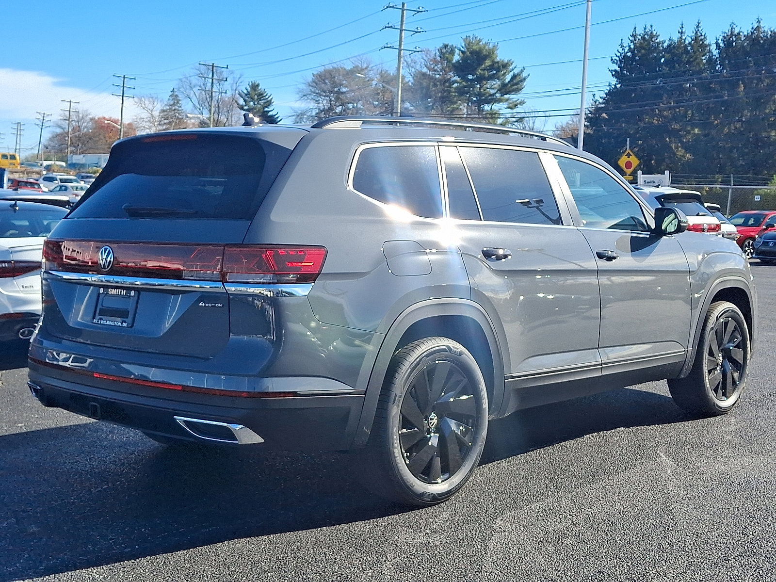 New 2026 Volkswagen Atlas SE image 4
