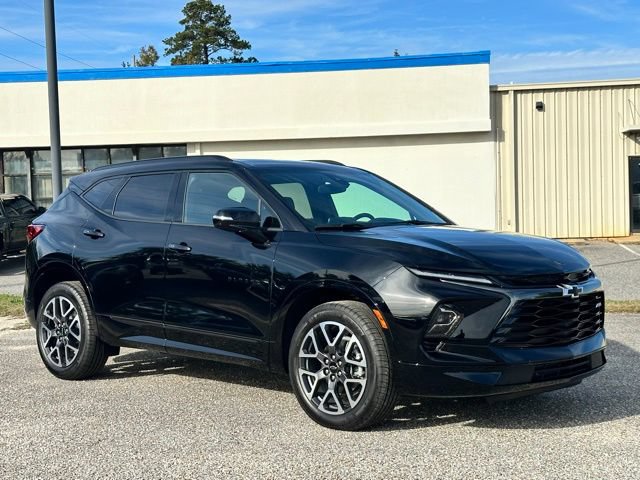 New 2026 Chevrolet Blazer RS w/ LPO, Floor Liner Package FWD image 4