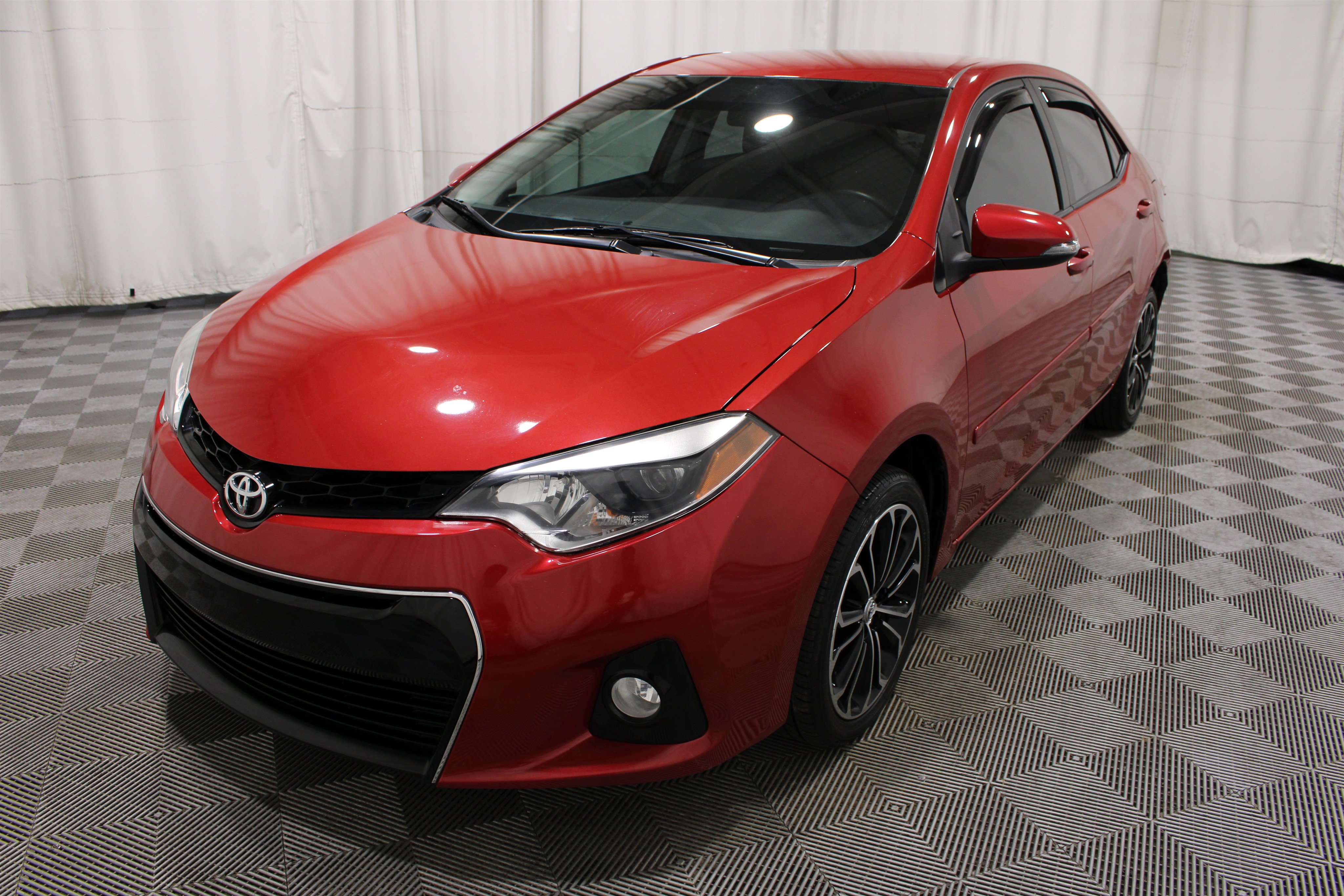 Used 2015 Toyota Corolla S w/ Body Protection Package #1 FWD image 33