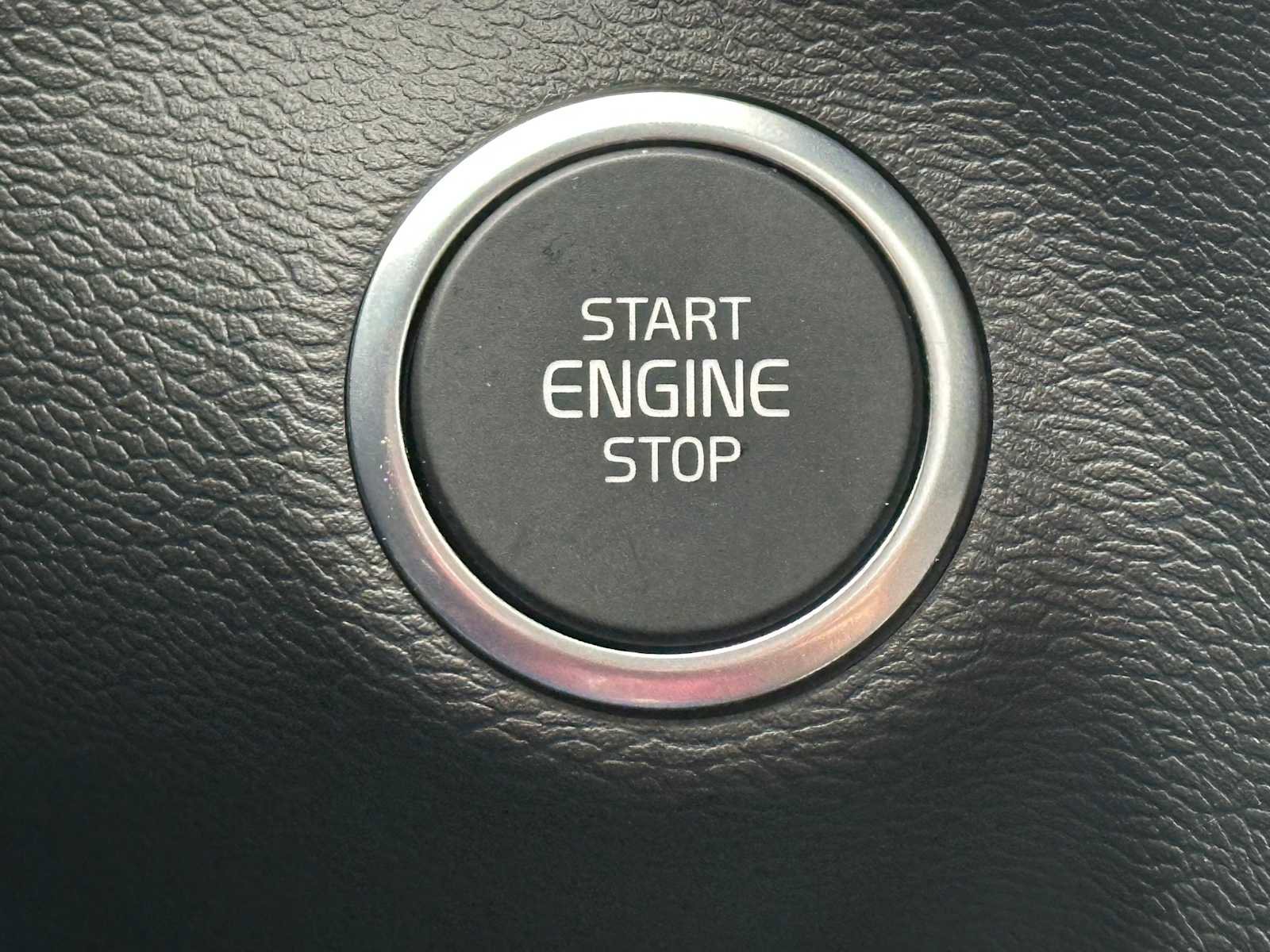 New 2026 Volvo XC40 B5 Plus w/ Protection Package Premier image 34