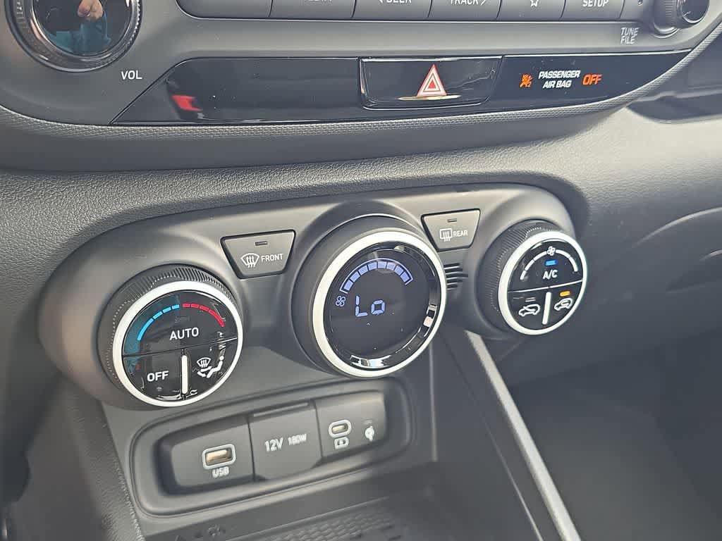 New 2026 Hyundai Venue SEL FWD image 31