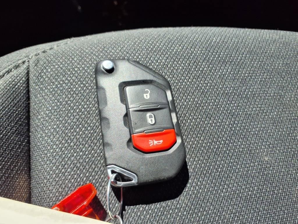 Used 2021 Jeep Wrangler Unlimited Sport image 10