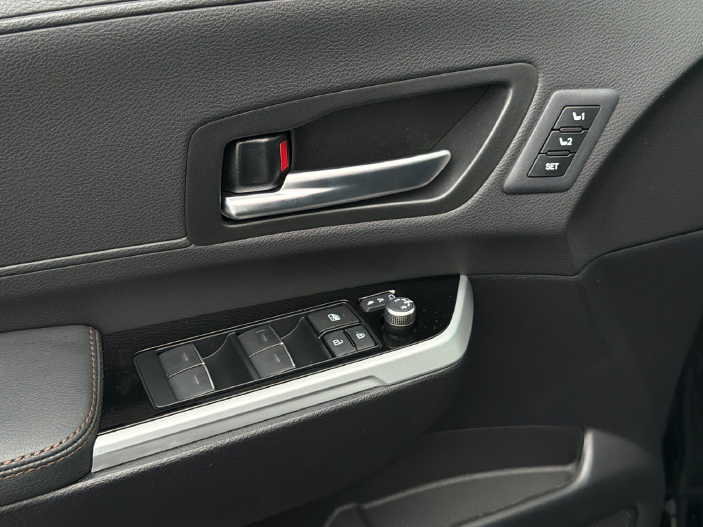 New 2026 Toyota Sienna Platinum AWD/4WD image 20