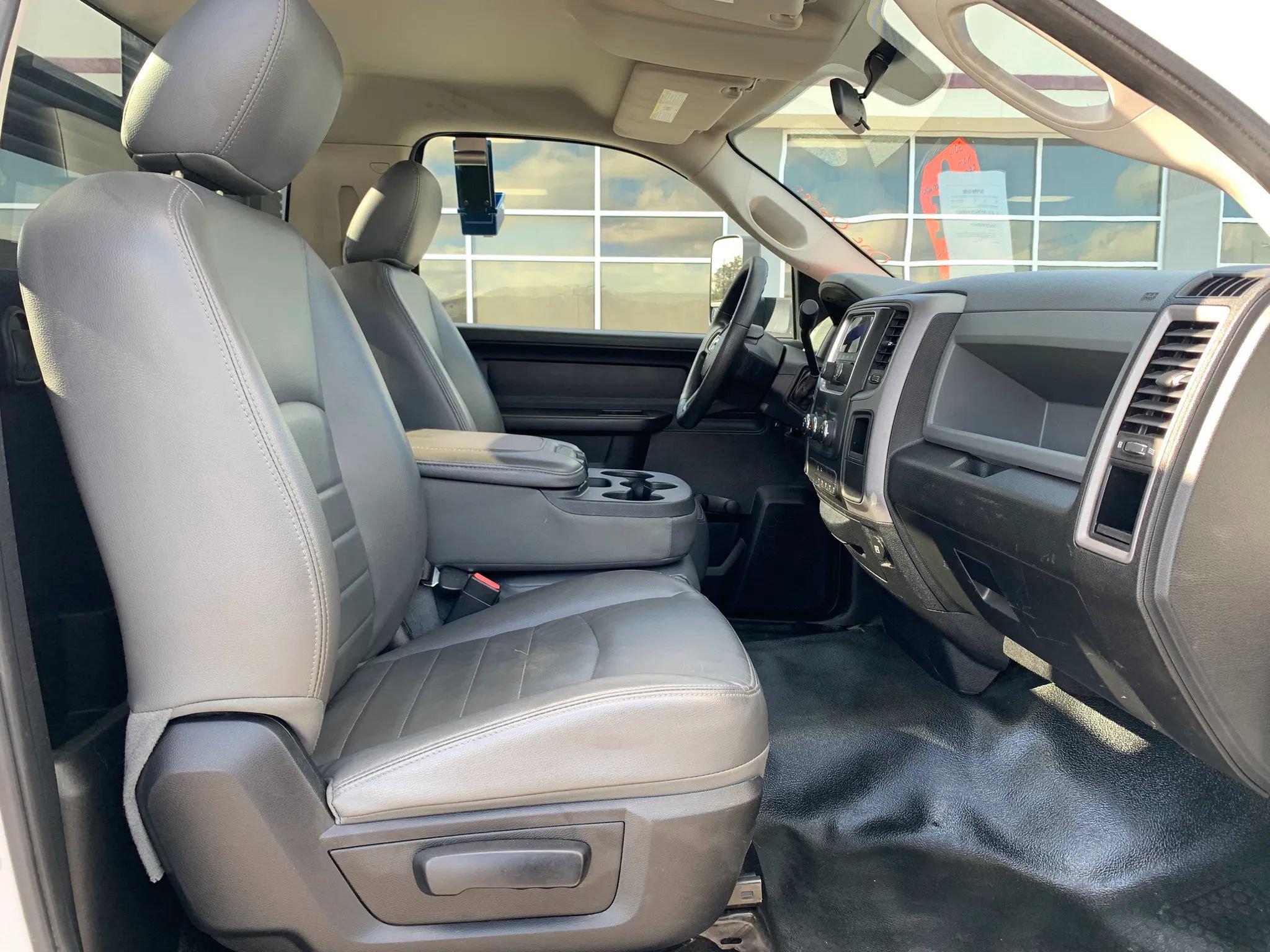 Used 2014 RAM 5500 Tradesman RWD image 24