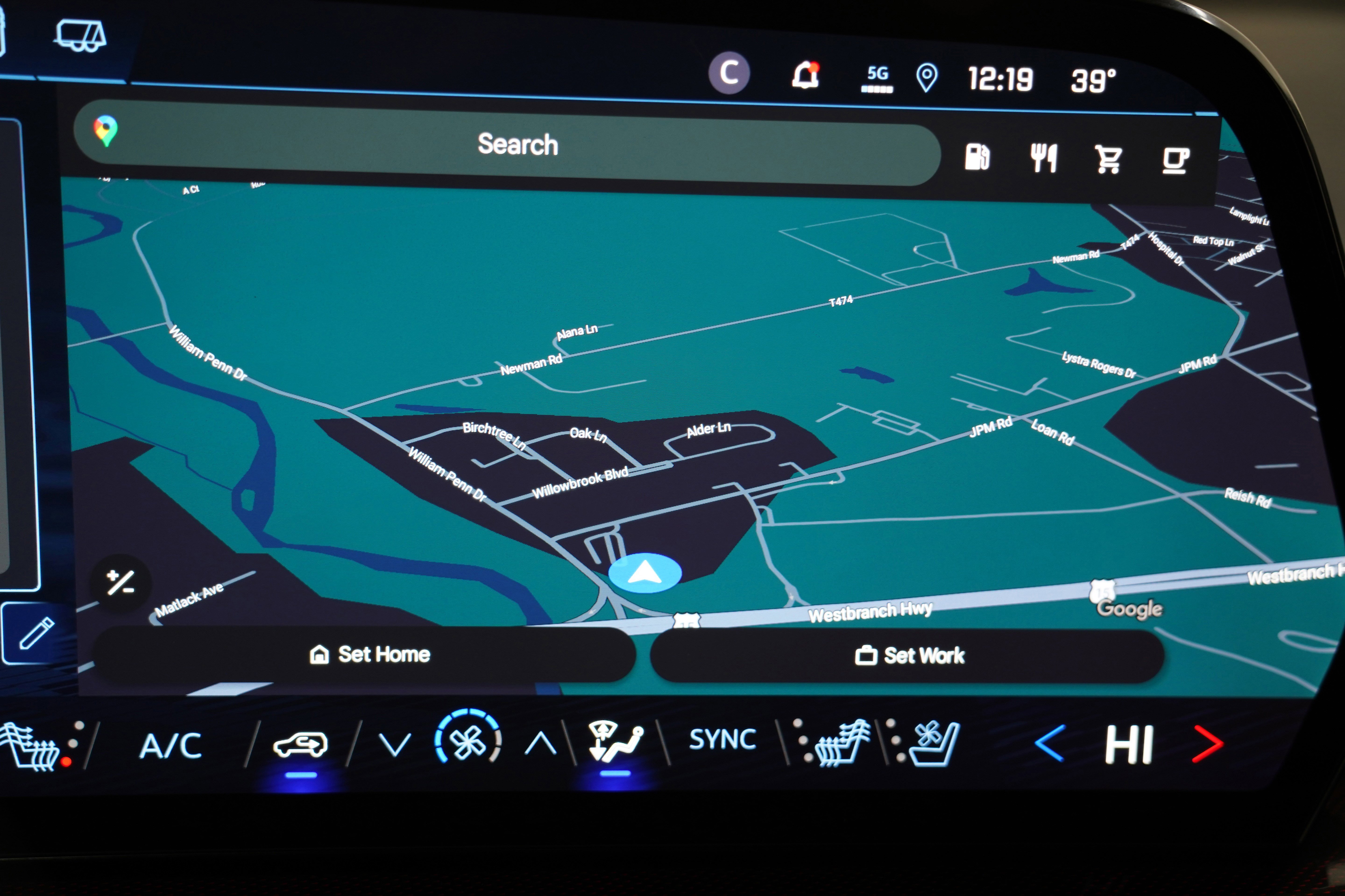 Used 2025 Chevrolet Traverse RS image 29