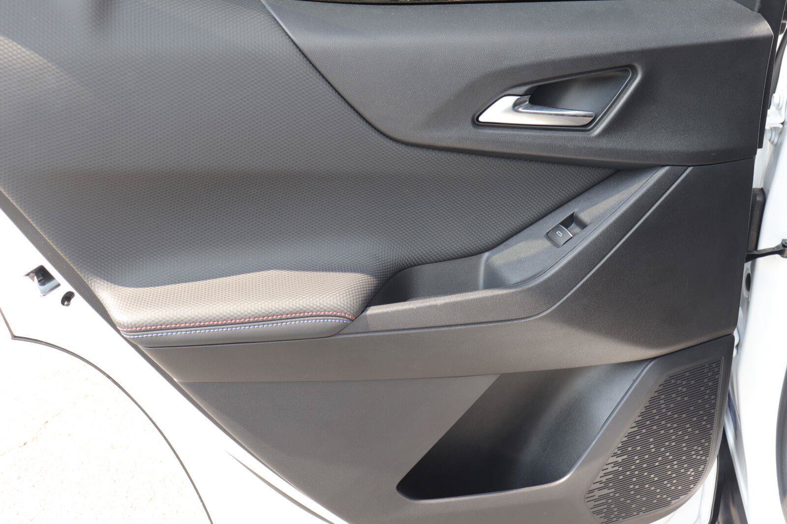 Used 2025 Chevrolet Equinox RS FWD image 12