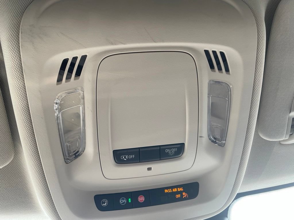 Used 2023 Buick Envision Preferred FWD image 28