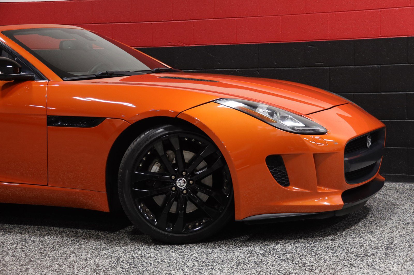 Used 2014 Jaguar F-TYPE Convertible image 3