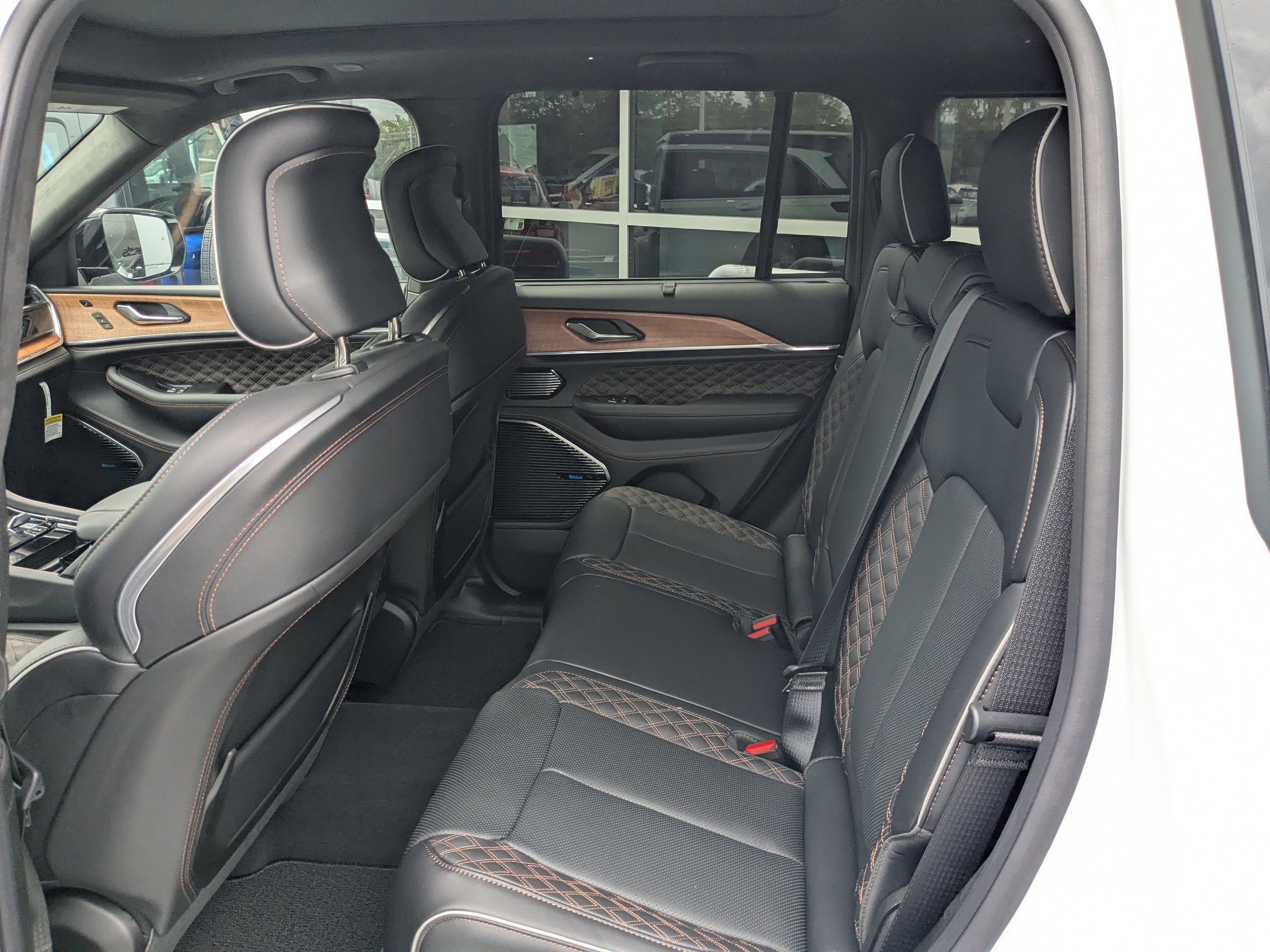 New 2026 Jeep Grand Cherokee Summit AWD/4WD image 12