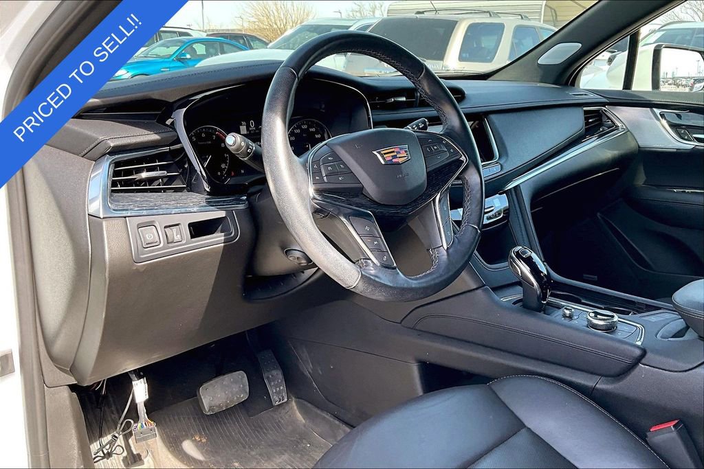 Used 2024 Cadillac XT5 Premium Luxury w/ LPO, Floor Liner Package image 17