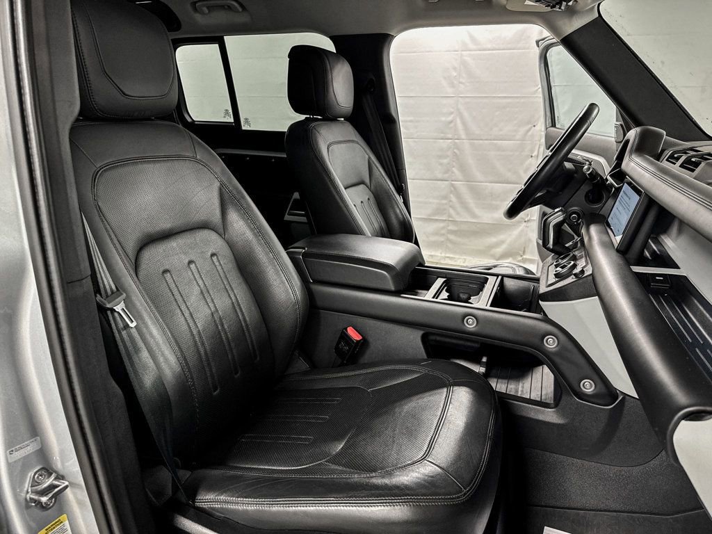 Used 2020 Land Rover Defender 110 image 12