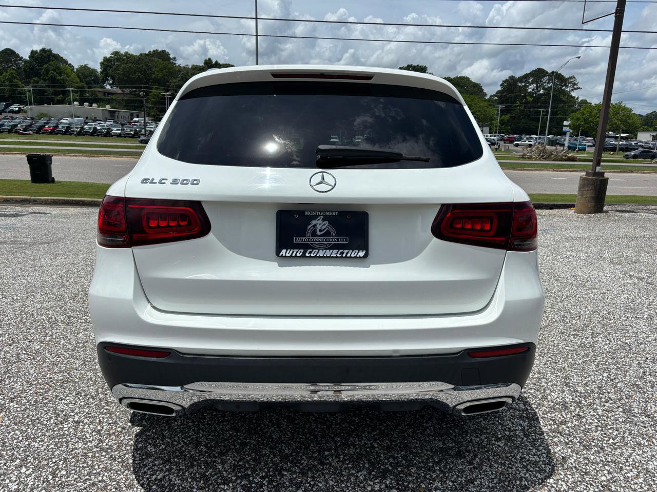 Used 2021 Mercedes-Benz GLC 300 w/ Premium Package image 5