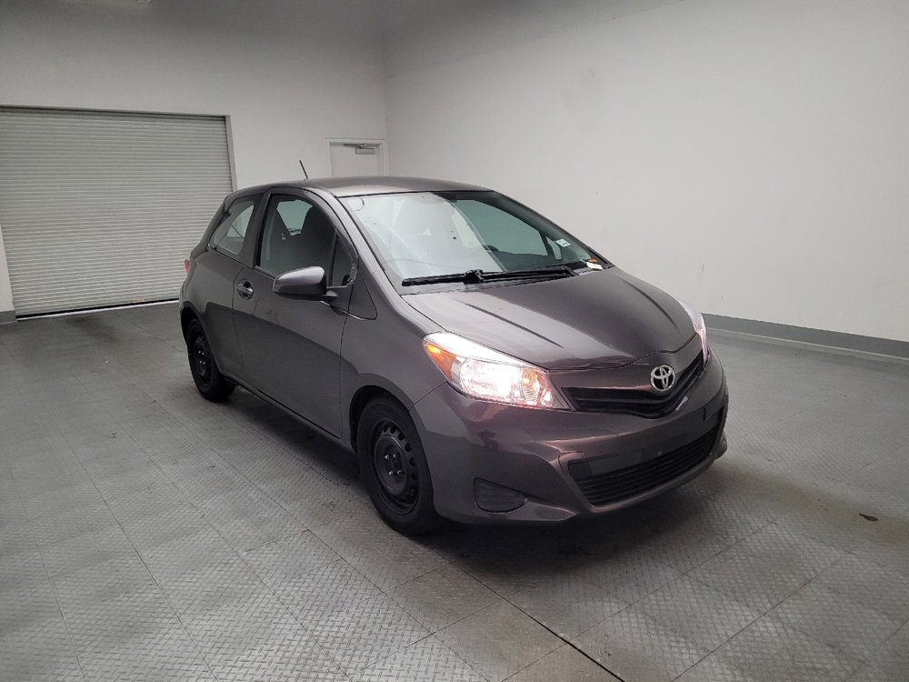 Used 2014 Toyota Yaris L FWD image 13