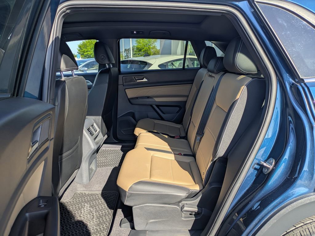 Certified 2022 Volkswagen Atlas Cross Sport SE image 15