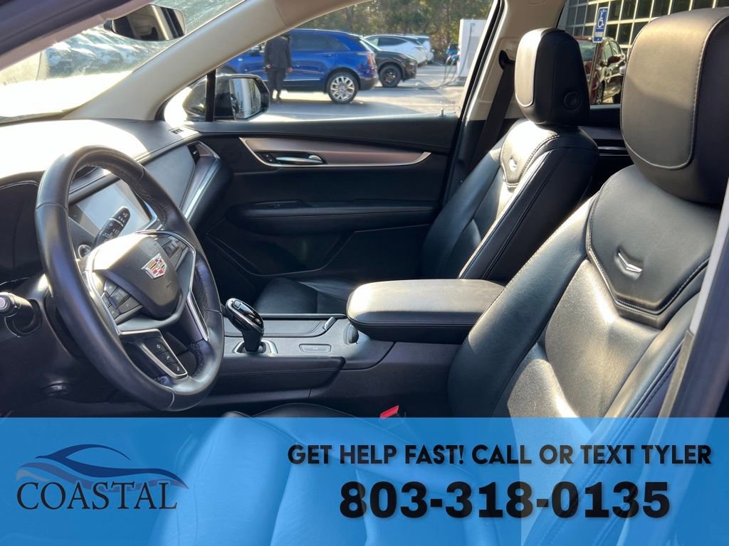 Used 2018 Cadillac XT5 Luxury w/ Driver Awareness Package image 10