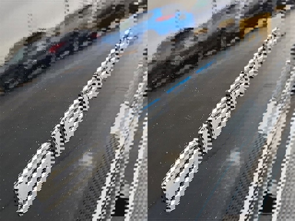 New 2025 GMC Sierra 2500 SLT w/ SLT Premium Package image 8