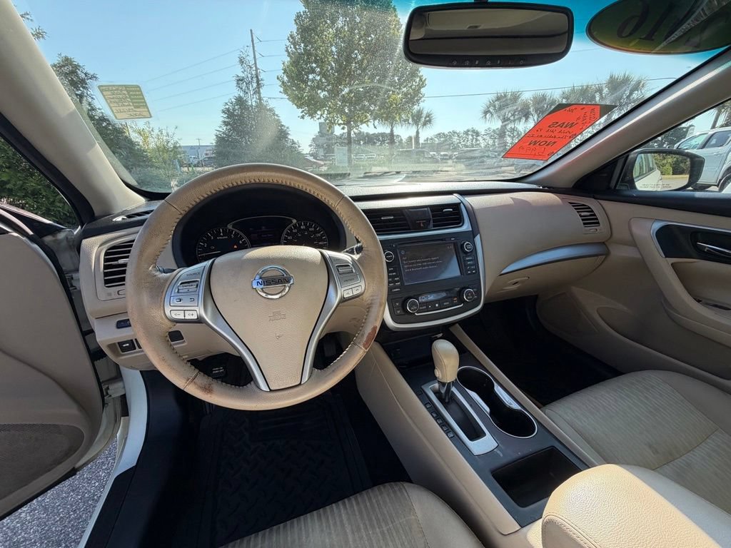 Used 2016 Nissan Altima 2.5 SV w/ Convenience Package FWD image 18