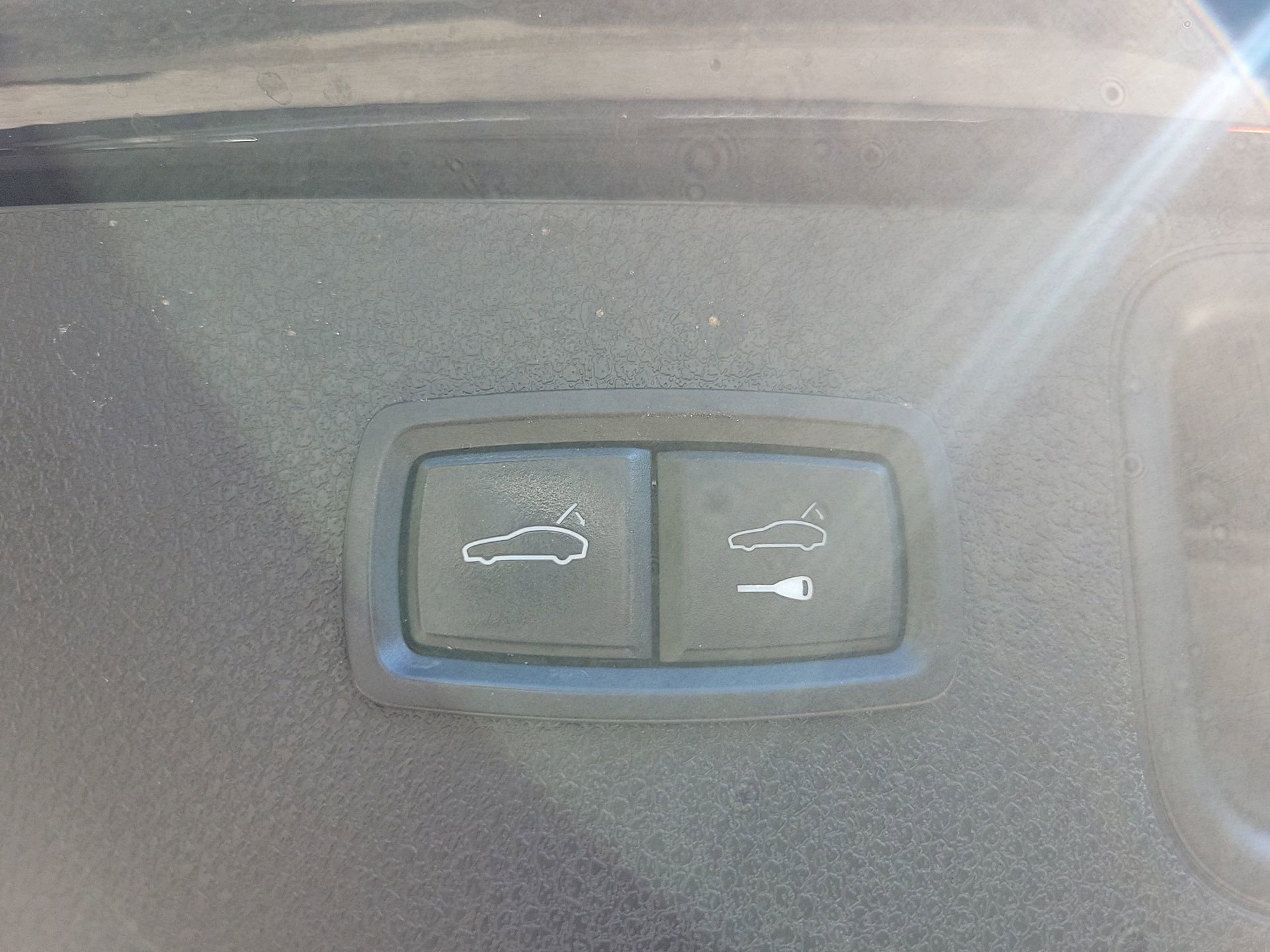 Used 2018 Porsche Macan S image 19