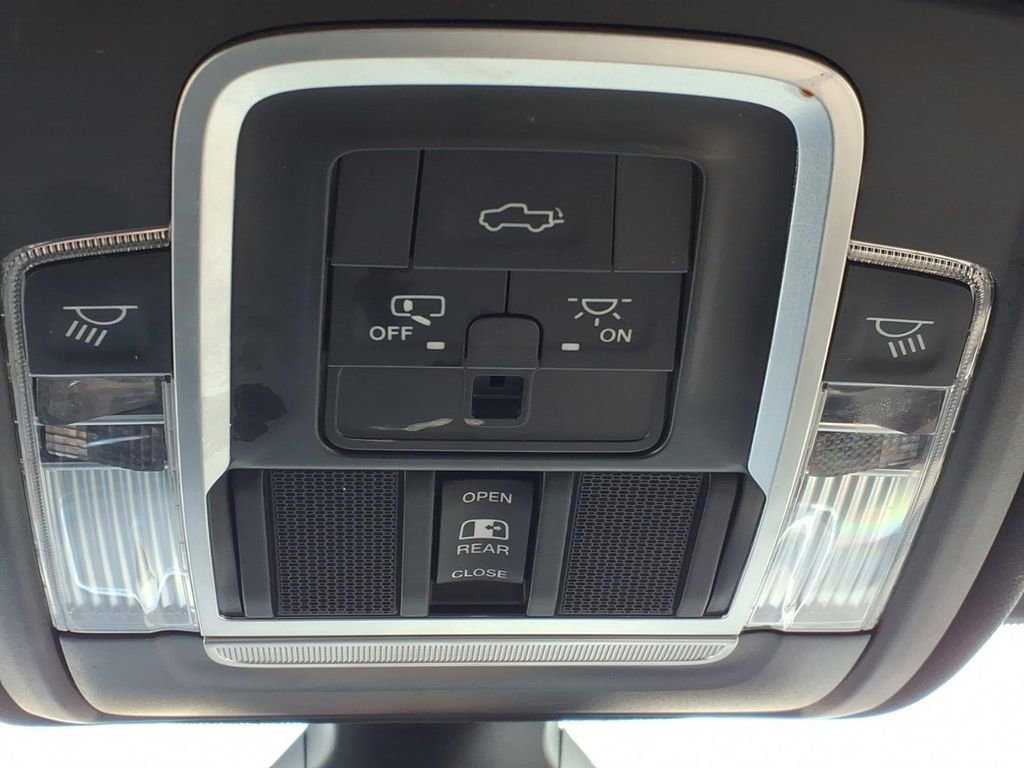 Used 2022 RAM 2500 Laramie w/ Night Edition AWD/4WD image 24