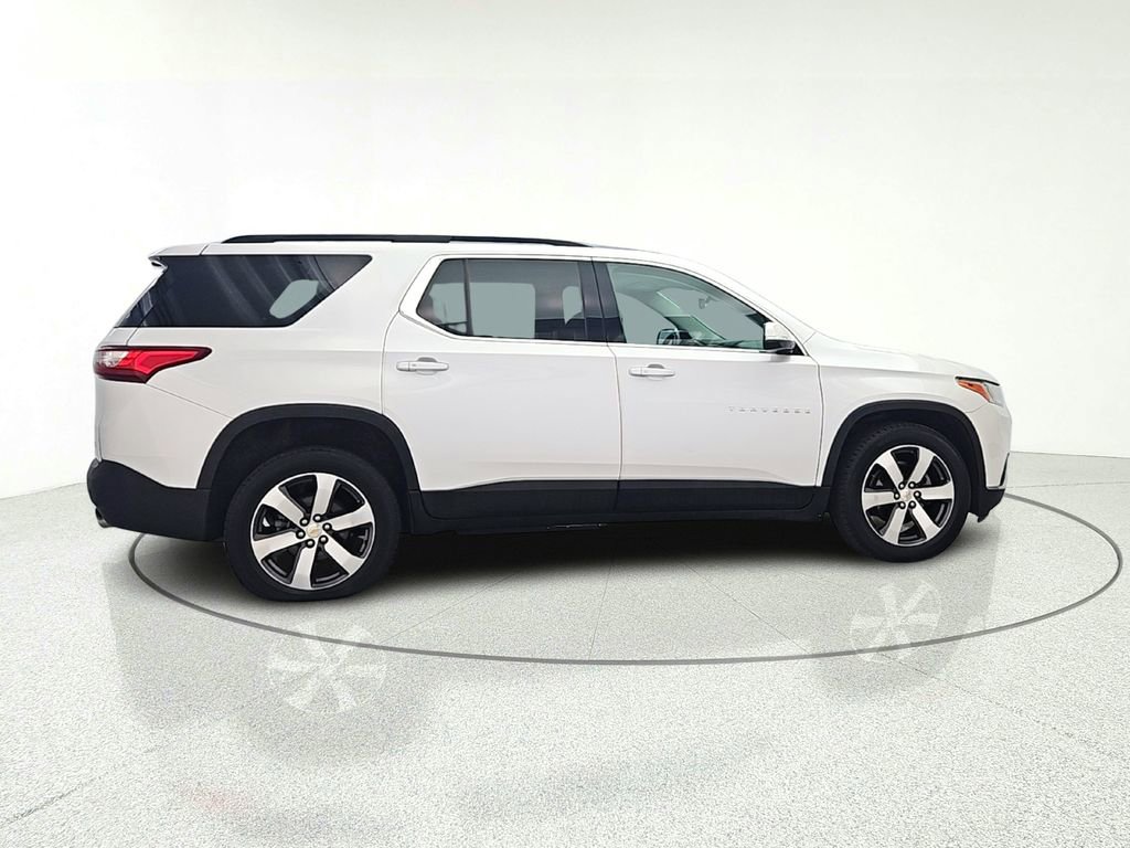 Used 2019 Chevrolet Traverse LT w/ LT Premium Package AWD/4WD image 8