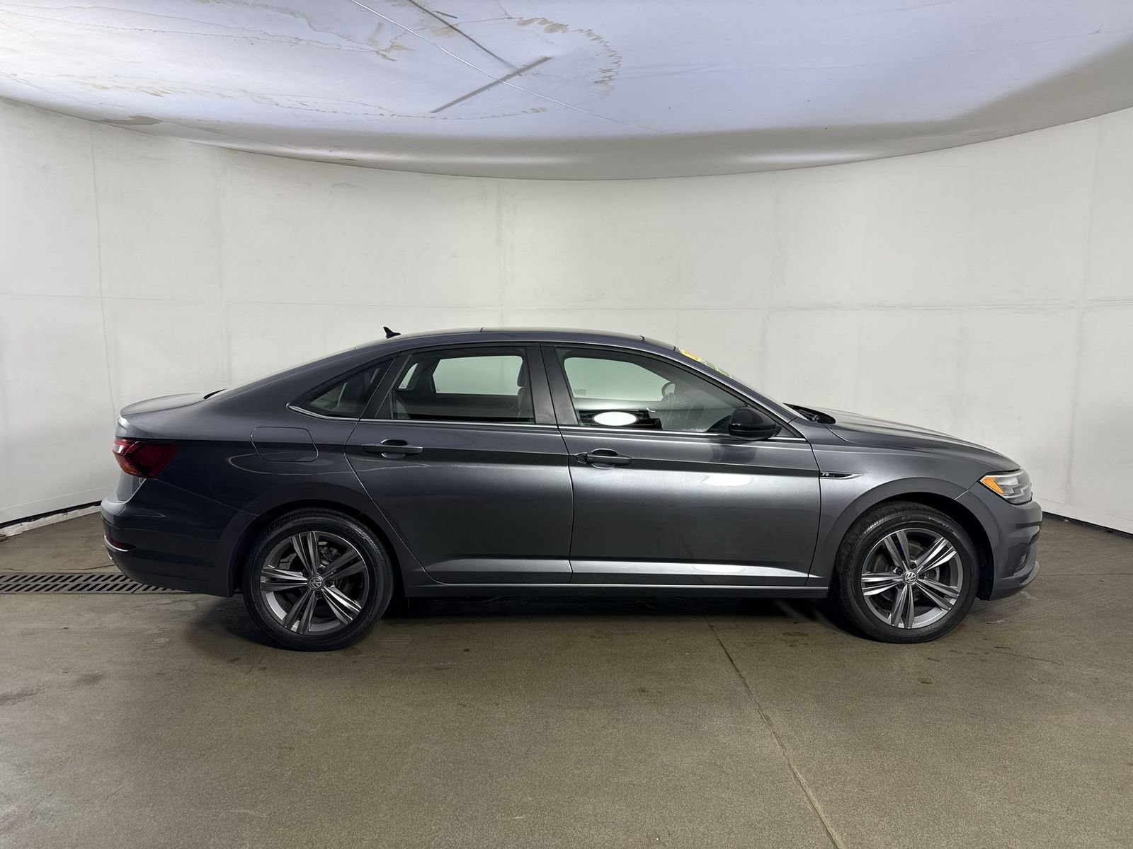 Used 2019 Volkswagen Jetta R-Line w/ R-Line Cold Weather Package image 33