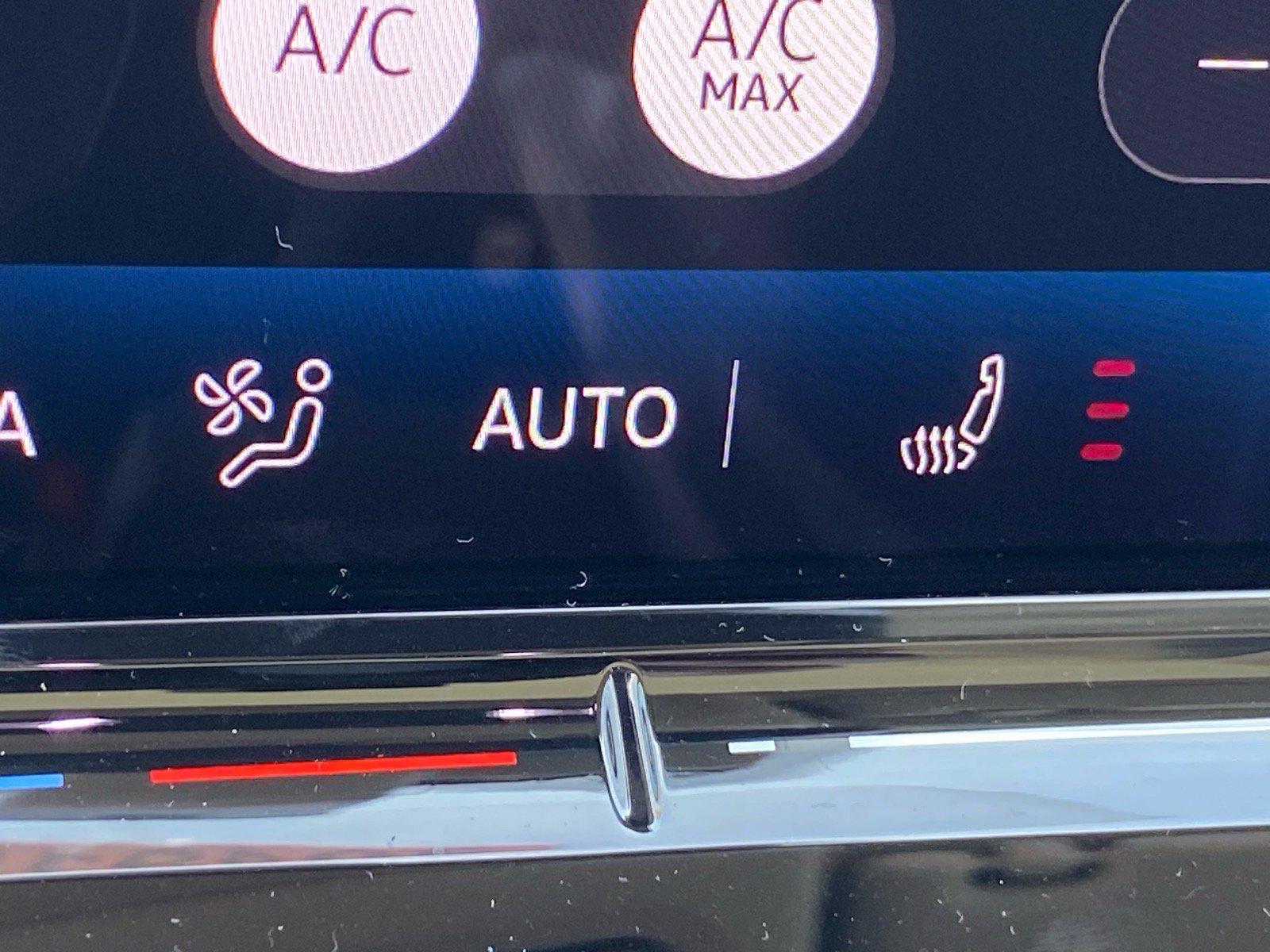 New 2026 Volkswagen Tiguan SE AWD/4WD image 9