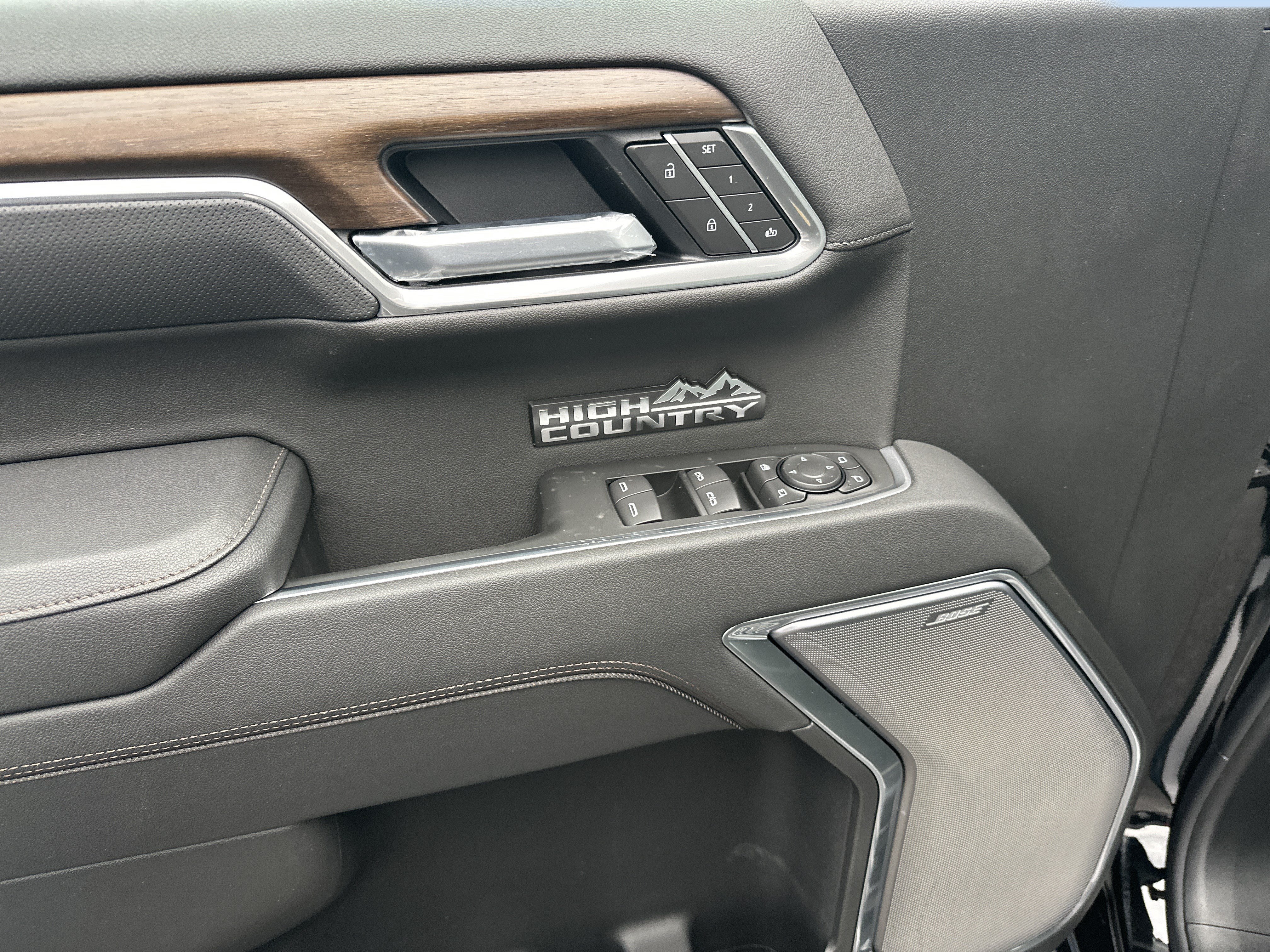 New 2026 Chevrolet Silverado 1500 High Country AWD/4WD image 11