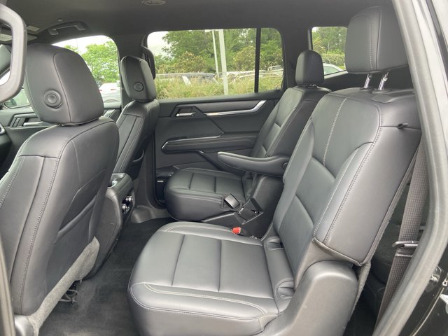 Used 2024 GMC Acadia Elevation AWD/4WD image 13