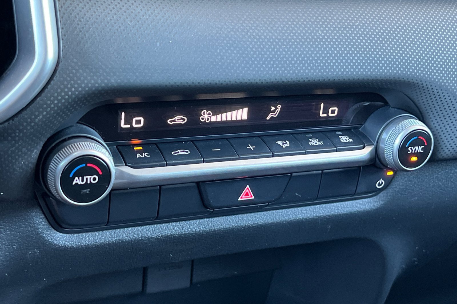 Used 2024 MAZDA CX-50 AWD 2.5 S w/ Cargo Package image 23