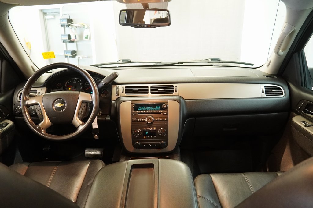 Used 2013 Chevrolet Avalanche LT w/ Suspension Package, Off-Road image 19