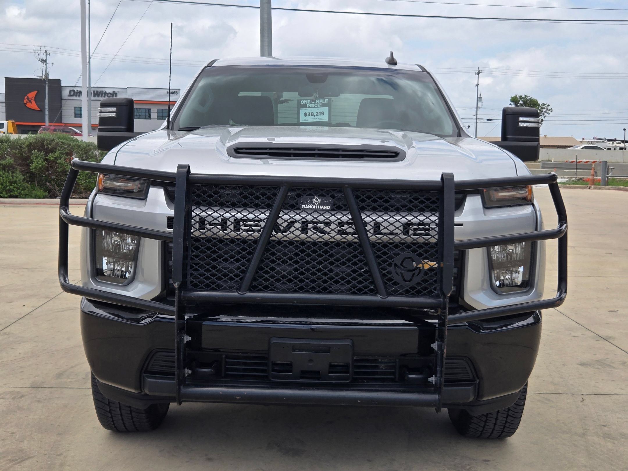 Used 2023 Chevrolet Silverado 2500 Custom w/ Custom Value Package AWD/4WD video 2