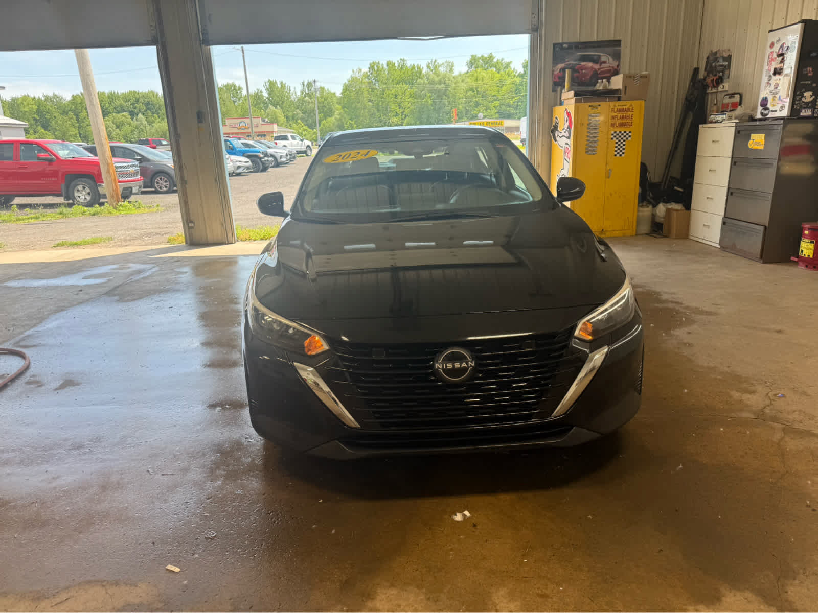 Used 2024 Nissan Sentra SV FWD image 3