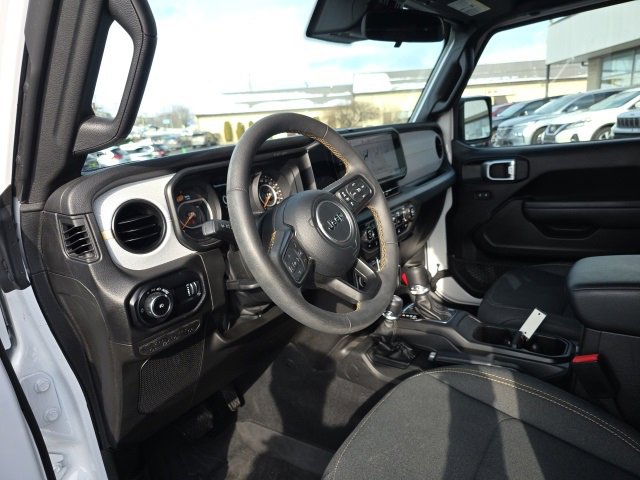 Used 2024 Jeep Wrangler Willys image 15