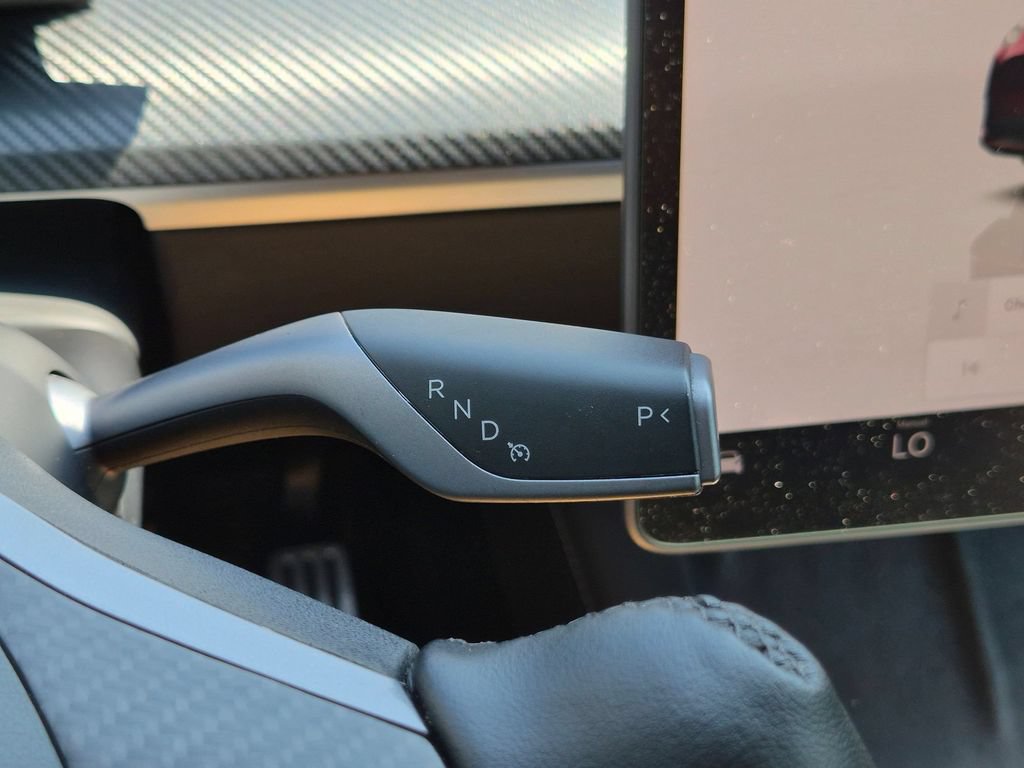 Used 2024 Tesla Model Y Performance AWD/4WD image 16