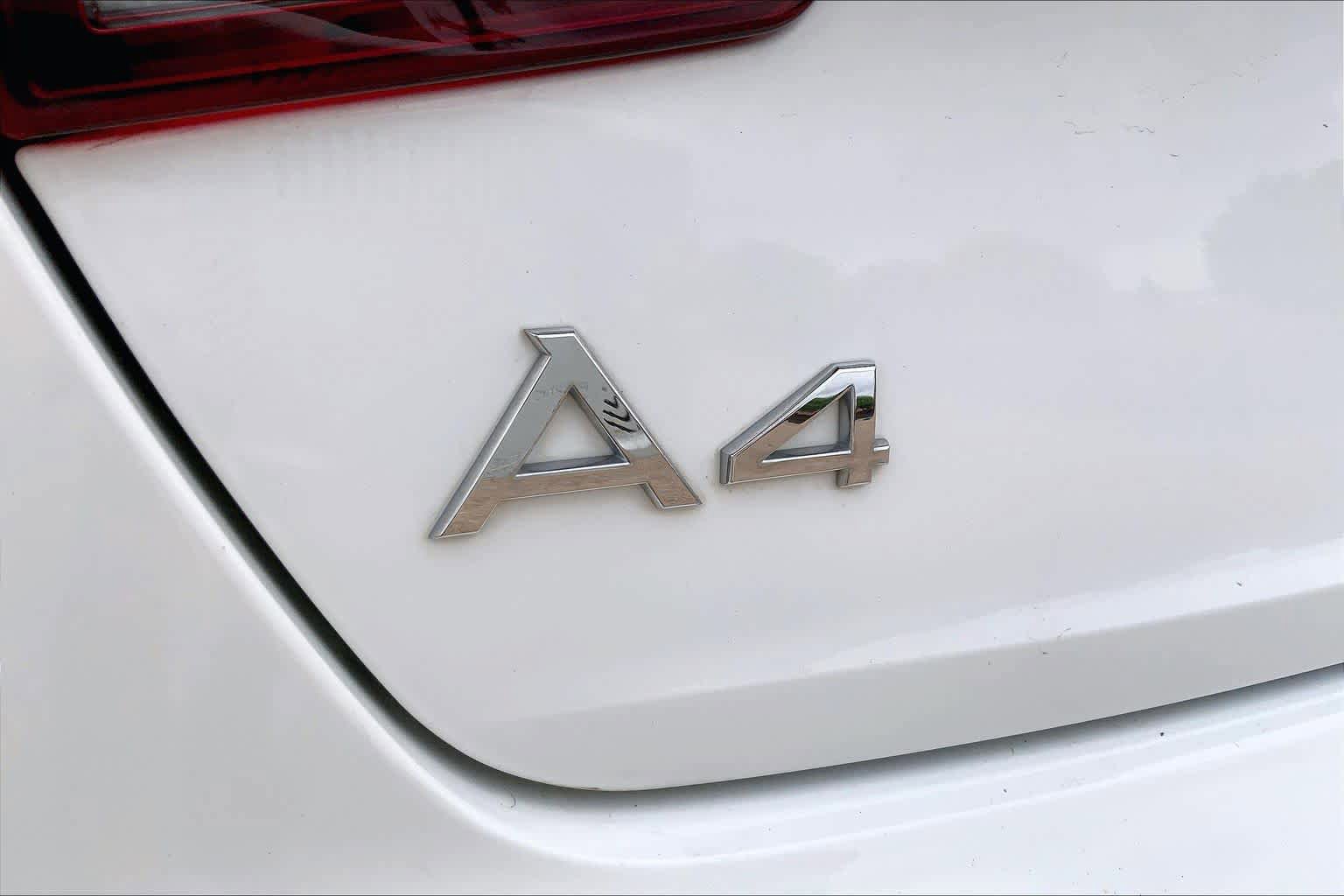 Used 2018 Audi A4 2.0T Ultra Premium w/ Convenience Package FWD image 30