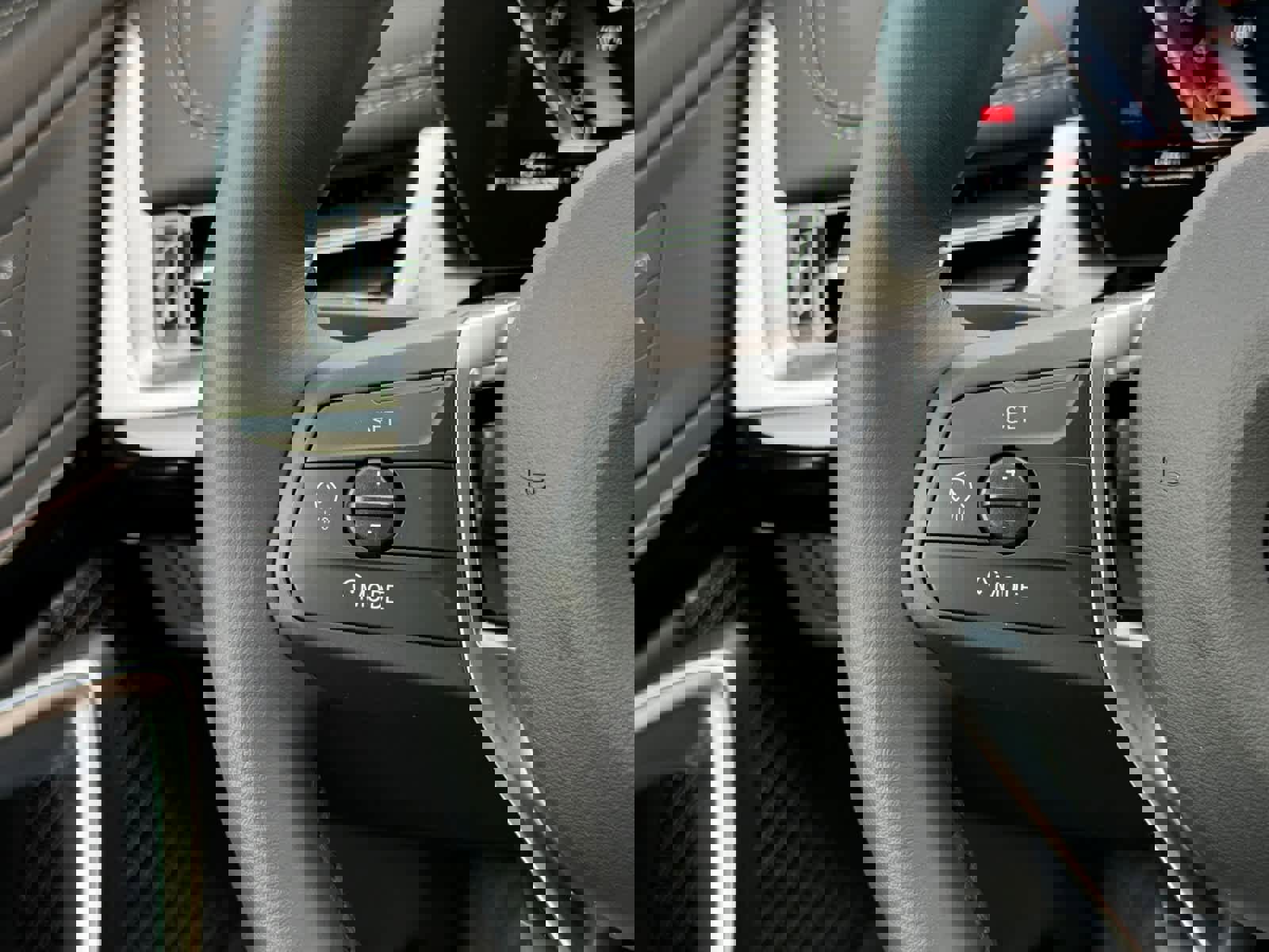 New 2026 BMW X1 xDrive28i w/ Technology Package image 21