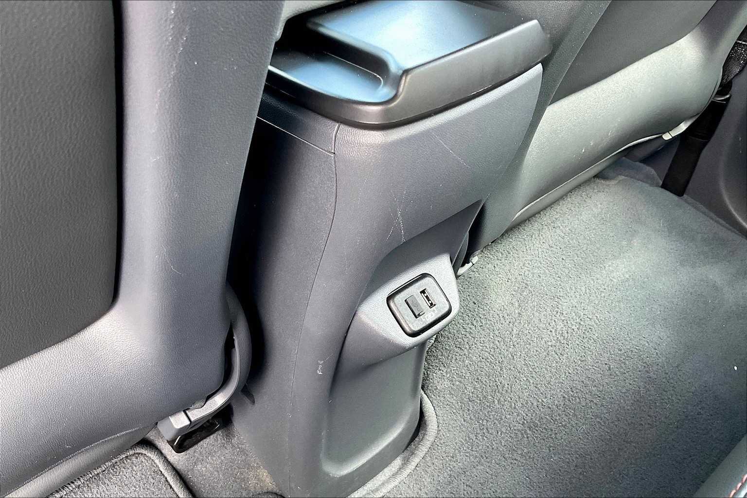 Used 2017 Chevrolet Bolt Premier w/ Driver Confidence II Package image 31