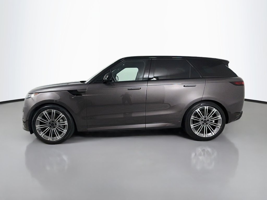 Used 2026 Land Rover Range Rover Sport Dynamic SE AWD/4WD image 8