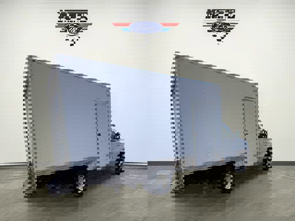 Used 2015 Ford E-350 and Econoline 350 Super Duty image 5