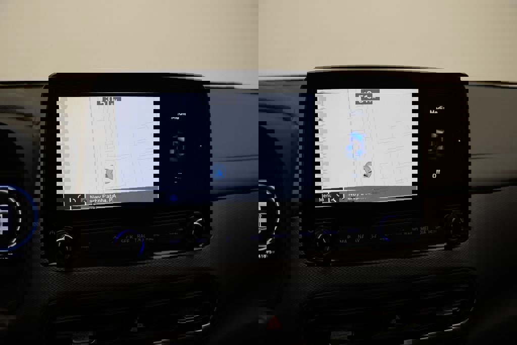 Used 2023 Hyundai Kona Limited image 21