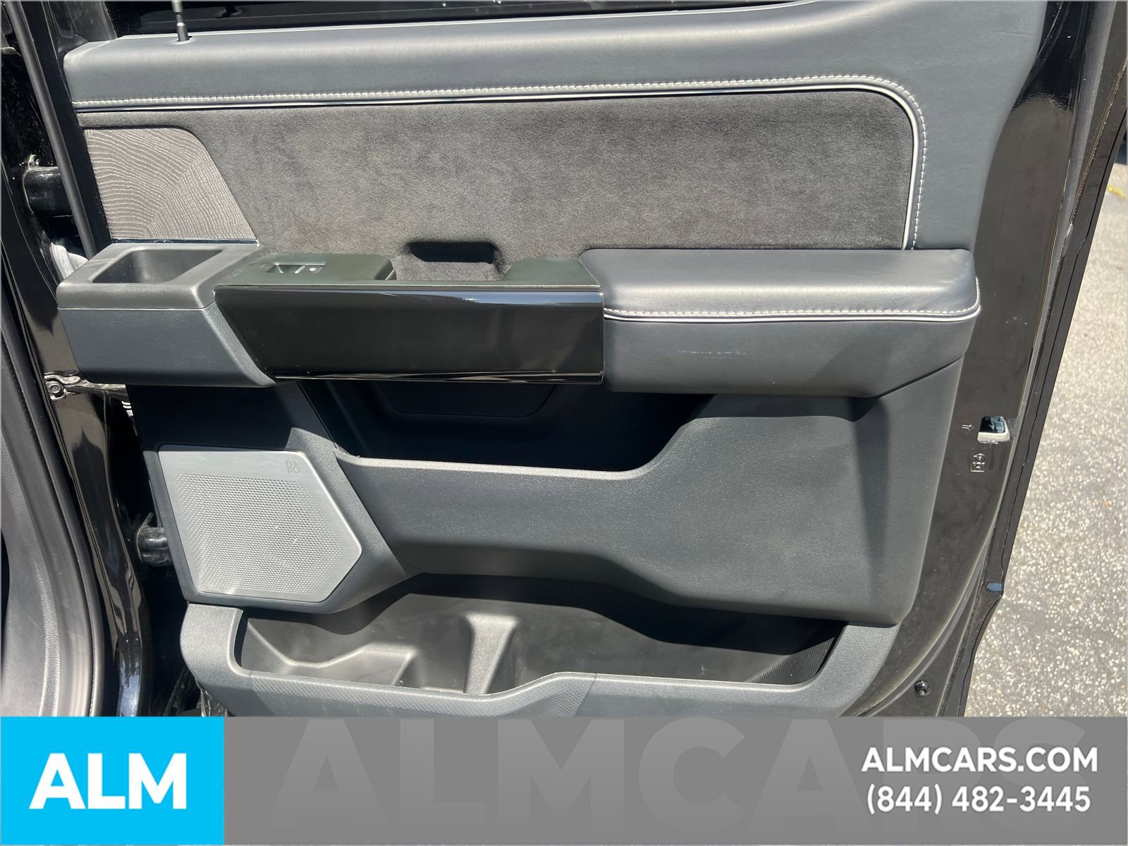 Used 2024 Ford F150 Lightning Platinum AWD/4WD image 18