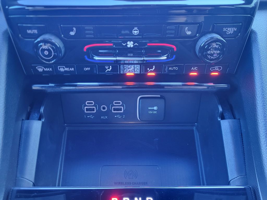 New 2025 Jeep Grand Cherokee L Laredo w/ Luxury Tech Group I RWD image 20