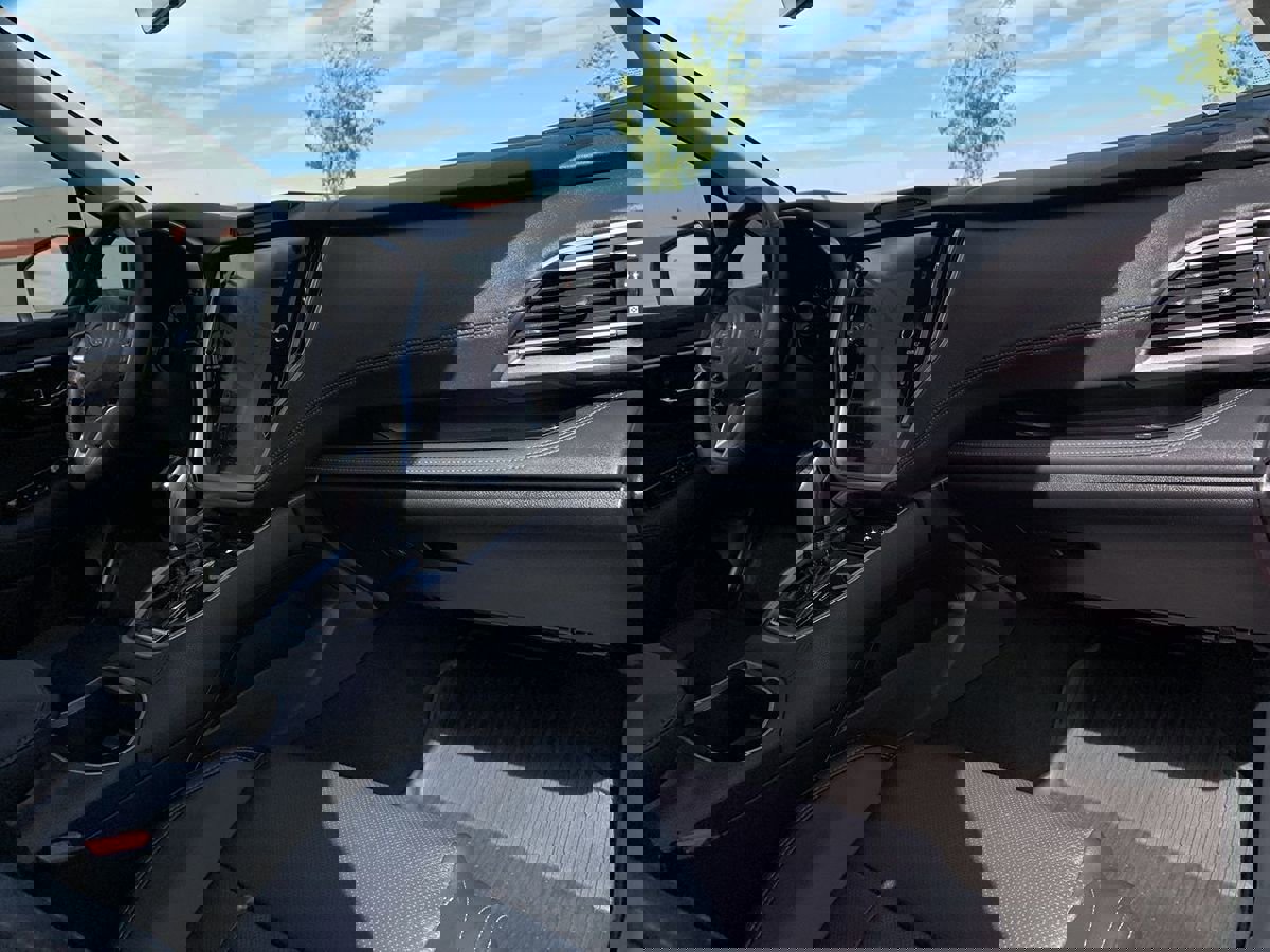 Used 2020 Subaru Outback Limited XT image 35