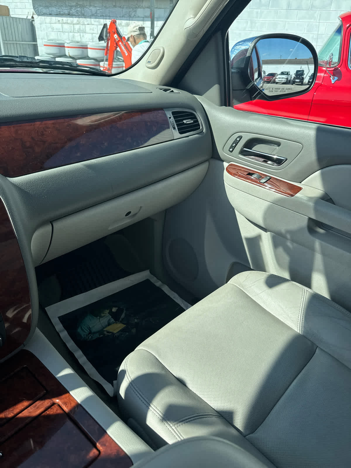 Used 2013 Chevrolet Tahoe LTZ image 33