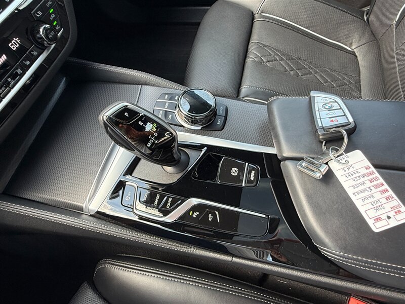Used 2023 BMW M550i xDrive w/ Executive Package AWD/4WD image 20