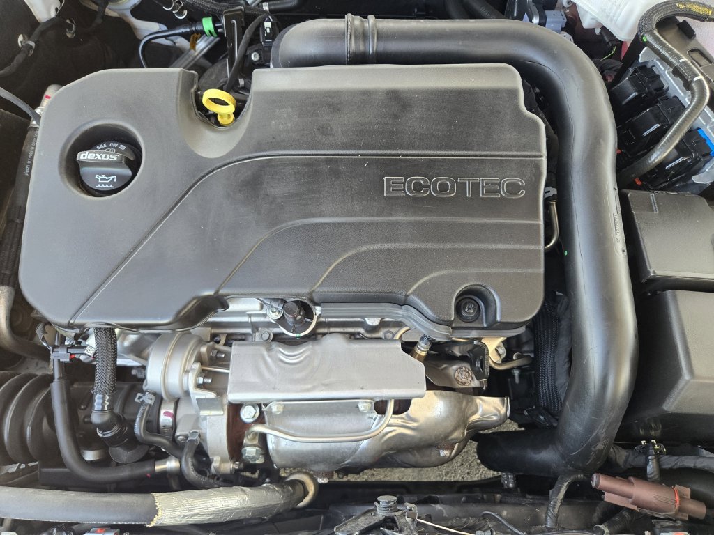 Used 2024 Chevrolet Malibu LT FWD image 34